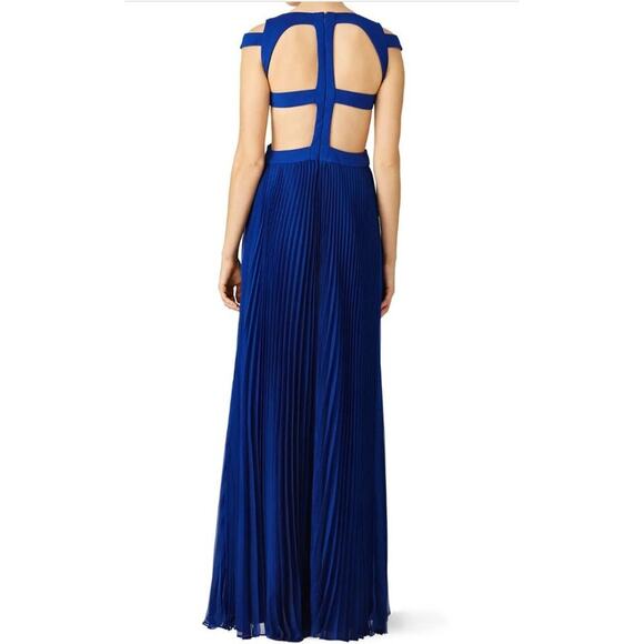 Mignon - Window Back Gown in Royal Blue - Picture 6 of 6